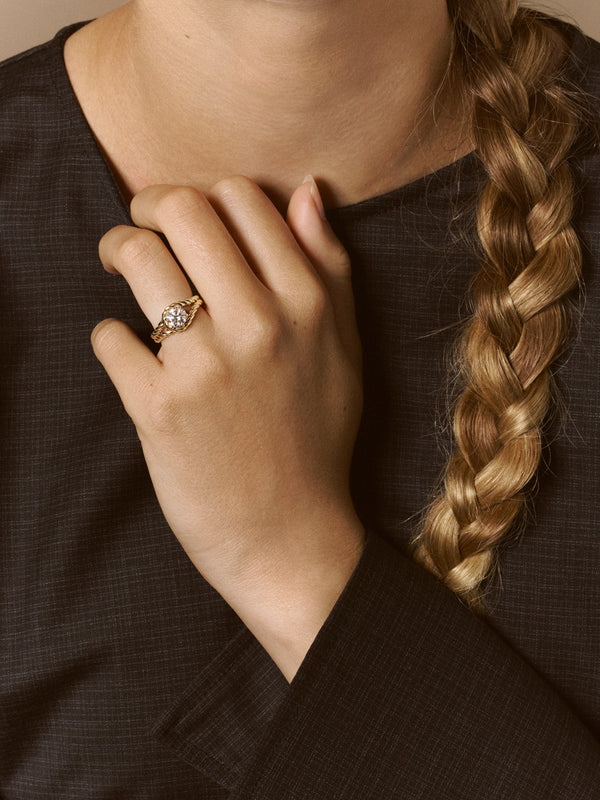 BAGUE NOEUD D'AMOUR 1,04CTS