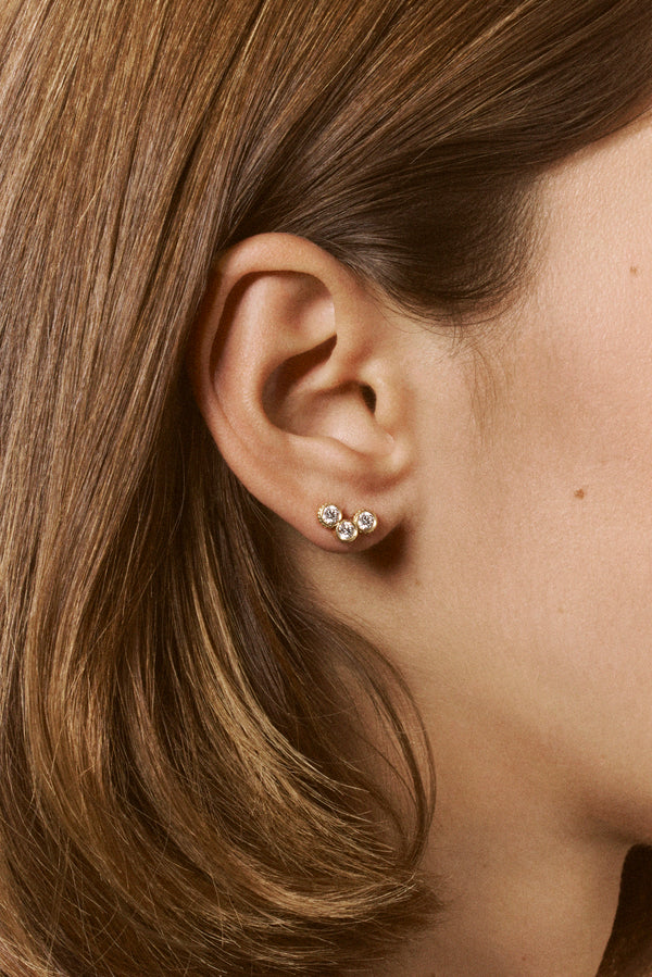 CLIQUE STUDS LARGE MODEL